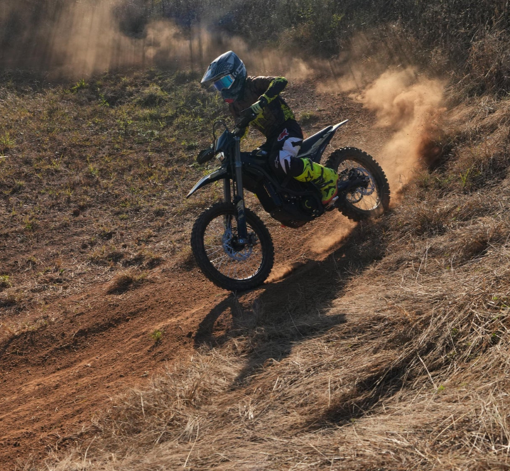 2025 Surron Ultra Bee HP